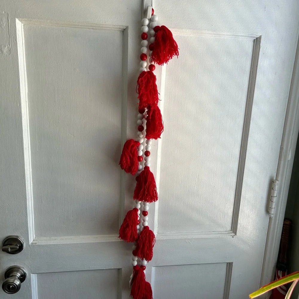 Hobby Lobby Red and White Holiday Garland